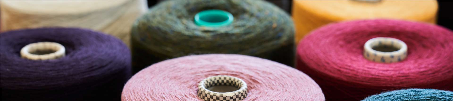 tasselli-reborn-cashmere-riciclato-rigenerato